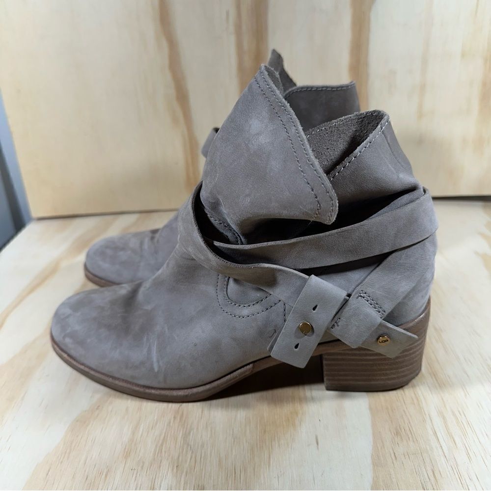 UGG Elora Ankle Boots Women’s Size 9.5
